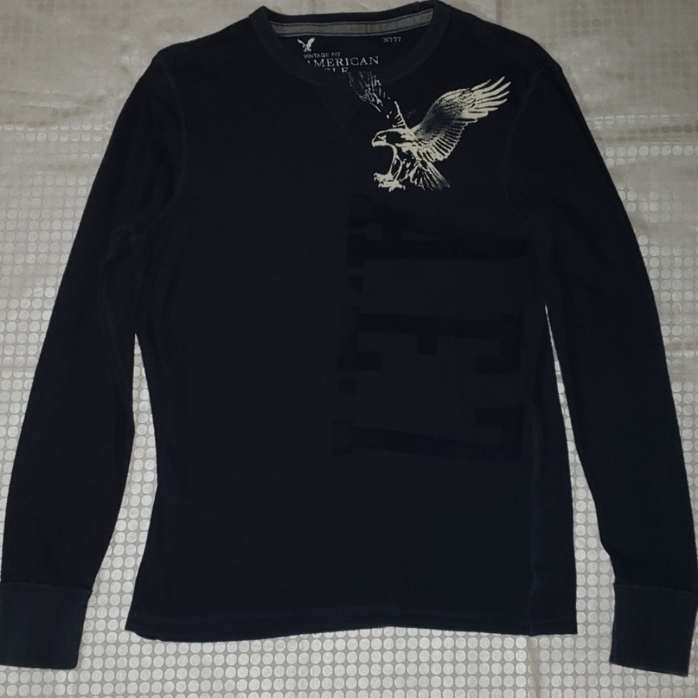 American Eagle Blue long sleeve shirt ribbed